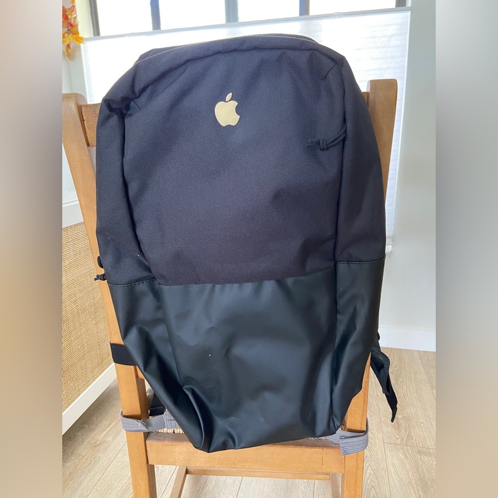 Apple Incase Backpack